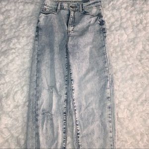 WOMEN’S DENIZEN BY LEVI’S MOM JEANS!!!